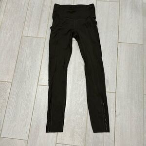 Lululemon Fast and free 2 green new